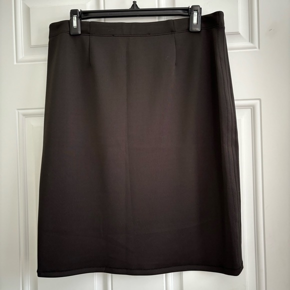 Max Studio Dresses & Skirts - NWT Max Studio Lightweight Black Pull-on Pencil Skirt, Size Large